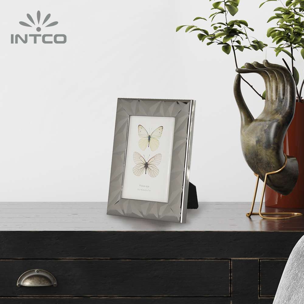 Intco silver photo frame fits equally well into modern or traditional home interiors